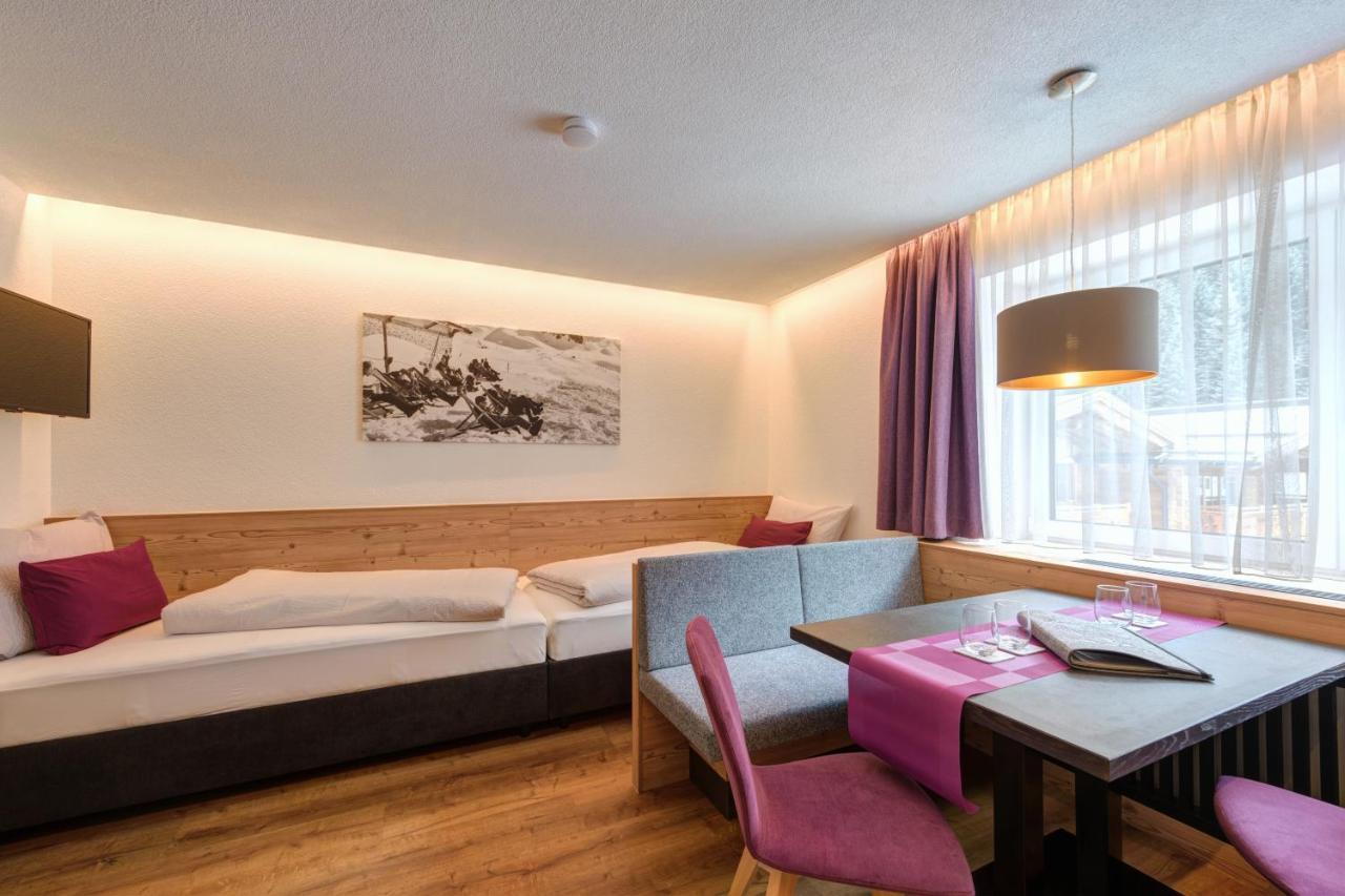 Augl'S Hof Apartment Ischgl Ngoại thất bức ảnh